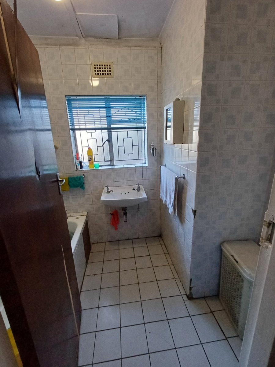 3 Bedroom Property for Sale in Bishop Lavis Western Cape